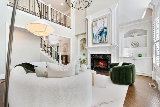 Building Photo - 7015 Blackthorn Ln