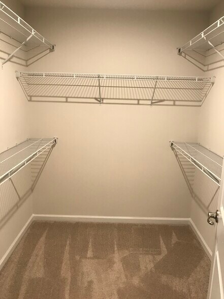 Master walk-in closet - 2802 Wheatland Station Way