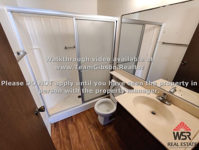 Building Photo - 3 Bedroom, 2 Bathroom Condo W/ 2 Car Garage