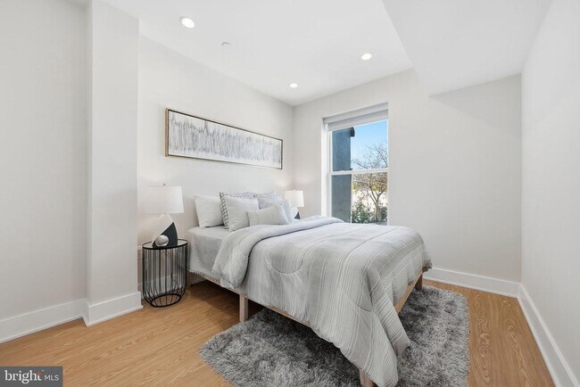 Building Photo - 2134 Wisconsin Ave NW