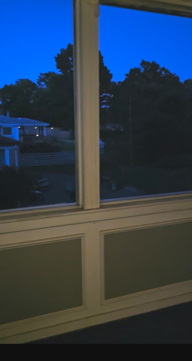 Building Photo - Mt Airy