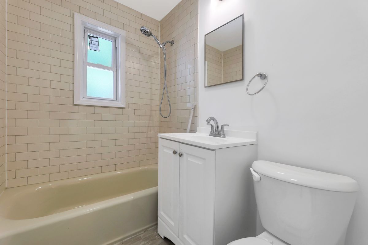 Building Photo - 179A Christie Heights St