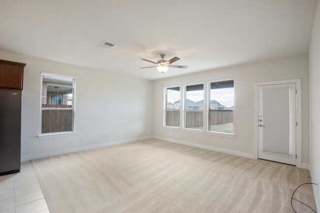 Building Photo - 148 Isabella Wy