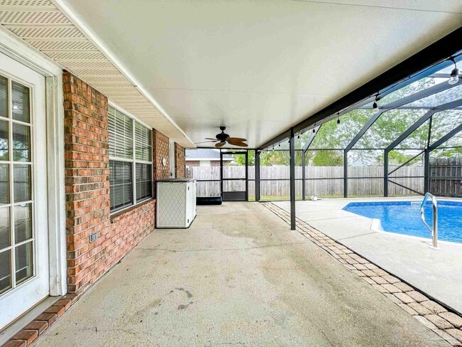 Building Photo - 7136 Fitzpatrick Rd