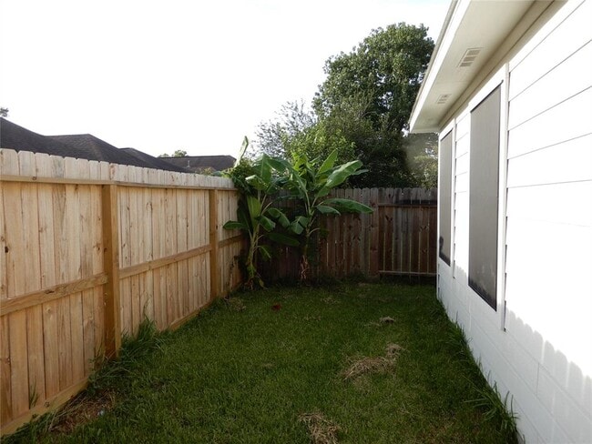 Building Photo - 941 Leadenhall Cir