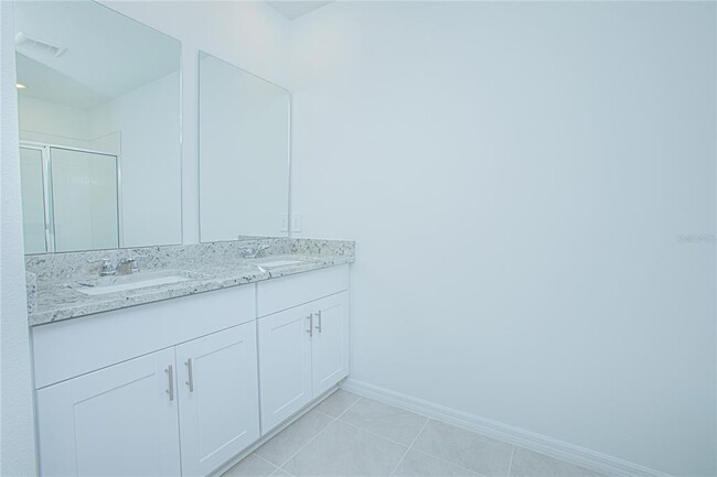 Building Photo - 2930 Sunstar Dr