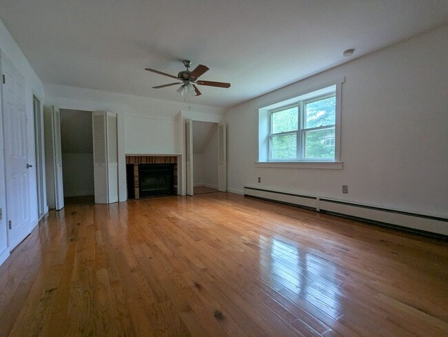 Building Photo - 285 Bromley Rd