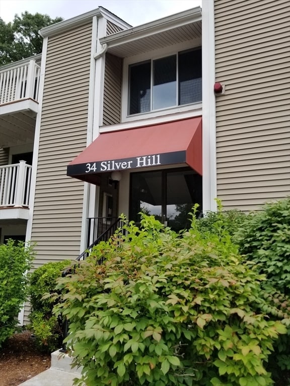 Building Photo - 34 Silver Hill Ln