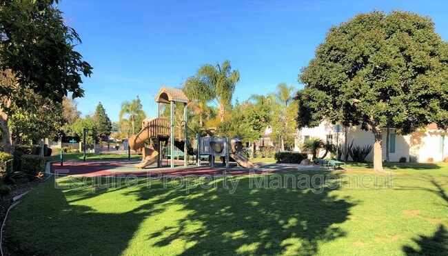 Building Photo - 435 Paseo Del Valle