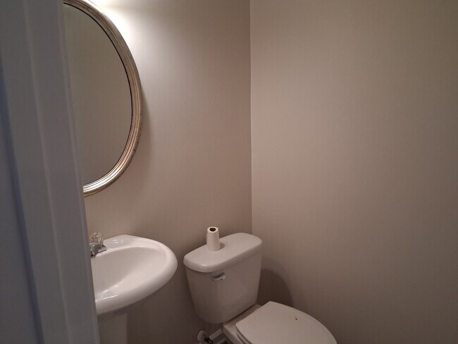 Building Photo - 7068 Littlebrook Way