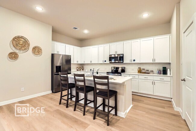 Primary Photo - 1020 Jacquelyne Dr