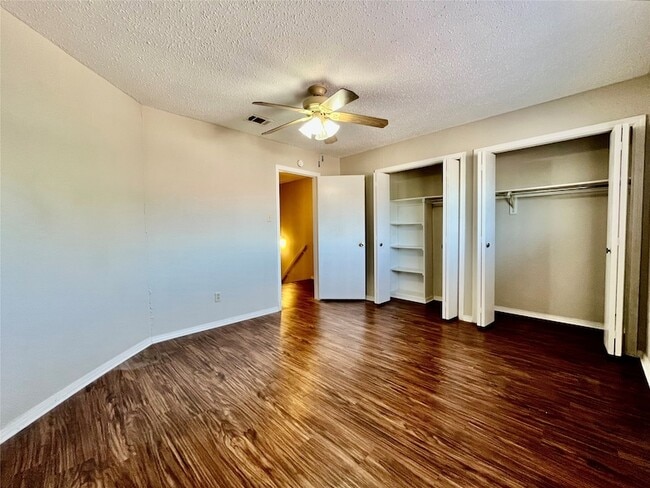 Building Photo - 3055 Olympia Dr