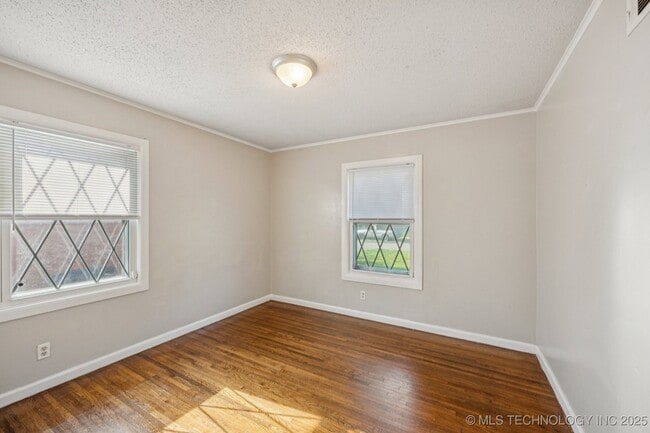 Building Photo - 9115 E Latimer Pl