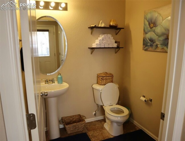 Building Photo - 7154 Sand Lake Heights