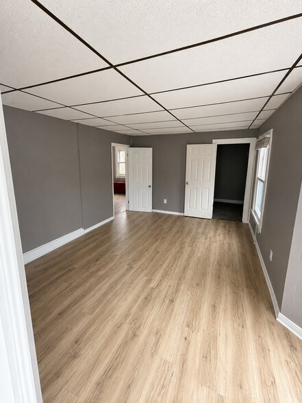 Building Photo - 522 2nd St