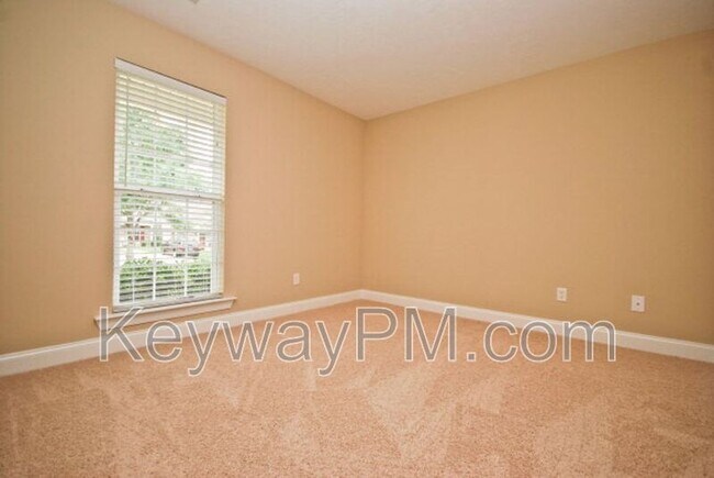 Building Photo - 115 Orchard Way