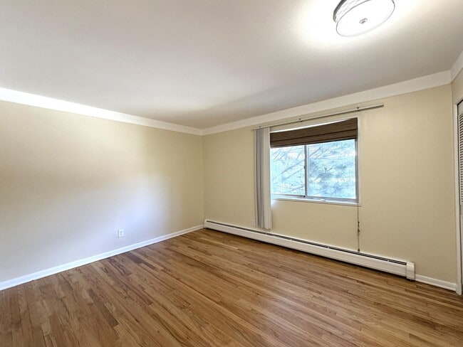 Building Photo - 1209 Island Dr