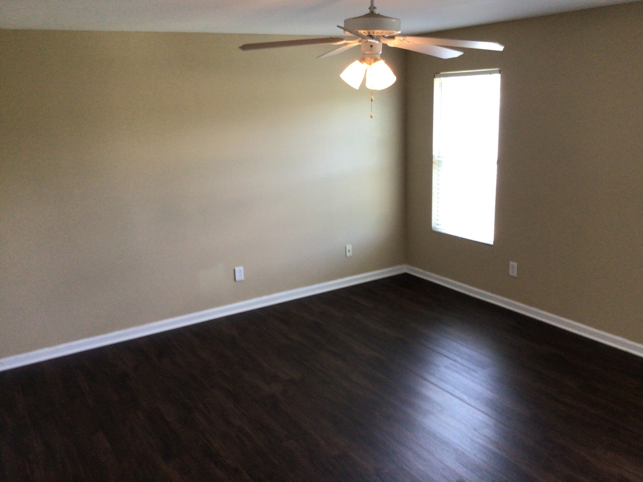 Building Photo - 922 Wolfpack Way