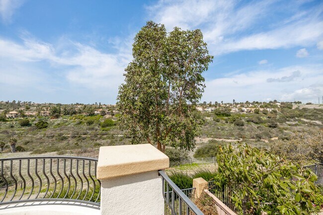 Building Photo - 6213 Paseo Privado