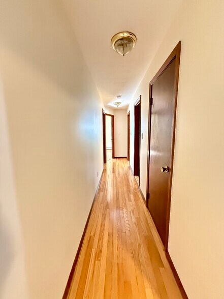 Building Photo - 41 Loomis St