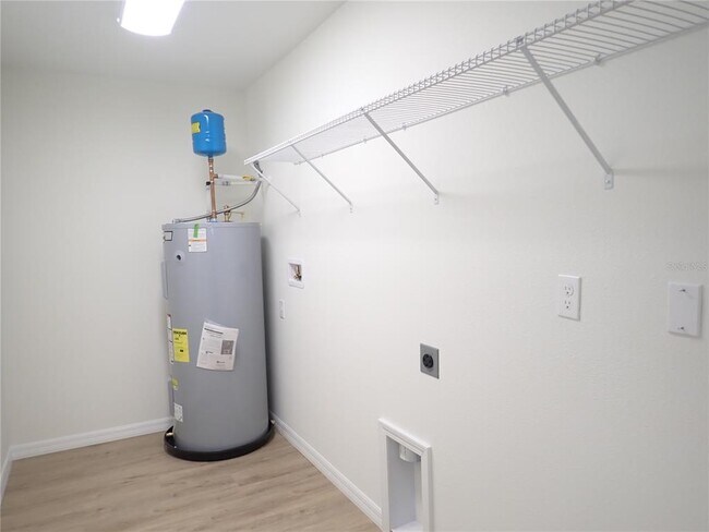 Building Photo - 44 Slumber Path