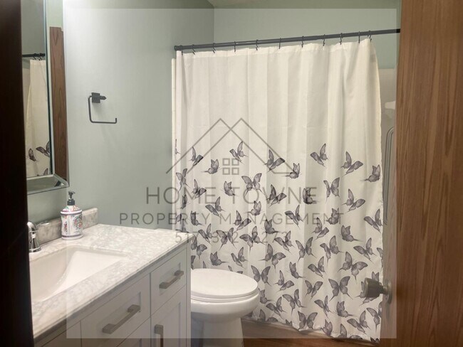 Building Photo - 1727 Kinawa Dr
