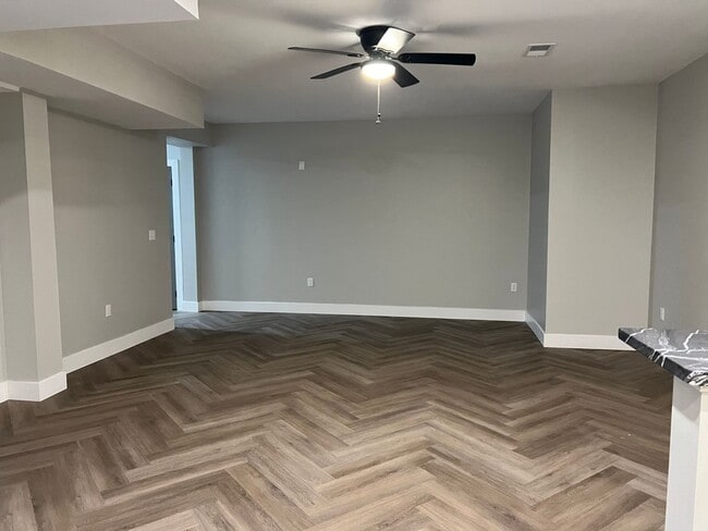 Building Photo - Northside