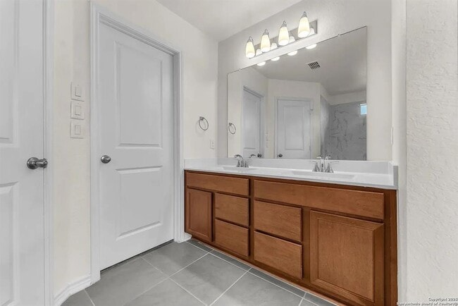 Building Photo - 412 Deer Crest Dr