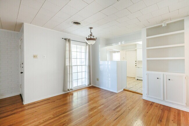 Building Photo - 3-Bedroom Near Texas Tech - Pre-leasing Now for August 2026