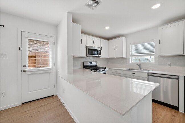 Building Photo - 3039 Ash Ray Dr