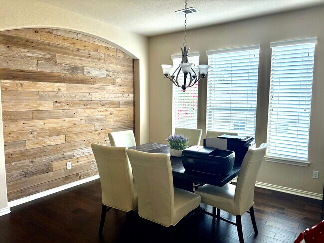Building Photo - 22112 Rose Grass Ln