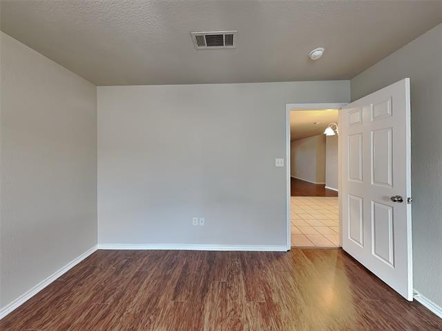 Building Photo - 215 Bobbie Ann Ct