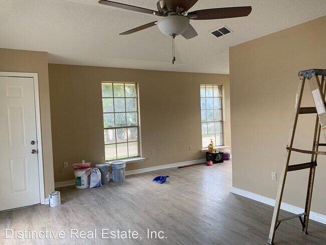 Building Photo - 3 br, 1.5 bath House - 104 Parkway North