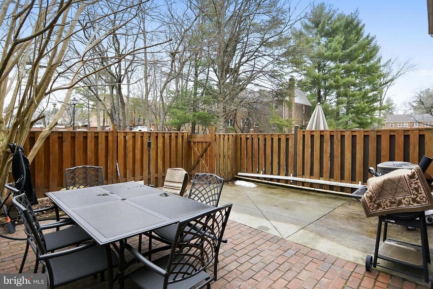 Building Photo - 4420 Chase Park Ct