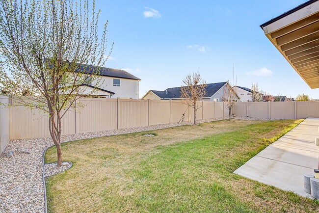 Building Photo - 19361 Kiowa Crk Wy