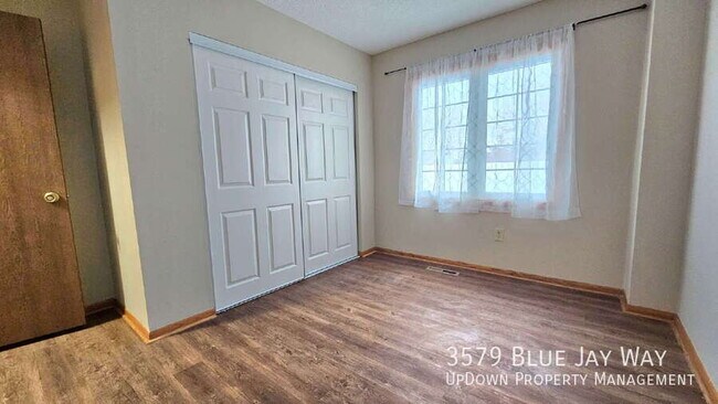 Building Photo - 3579 Blue Jay Way