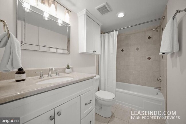 Building Photo - 1245 13th St NW