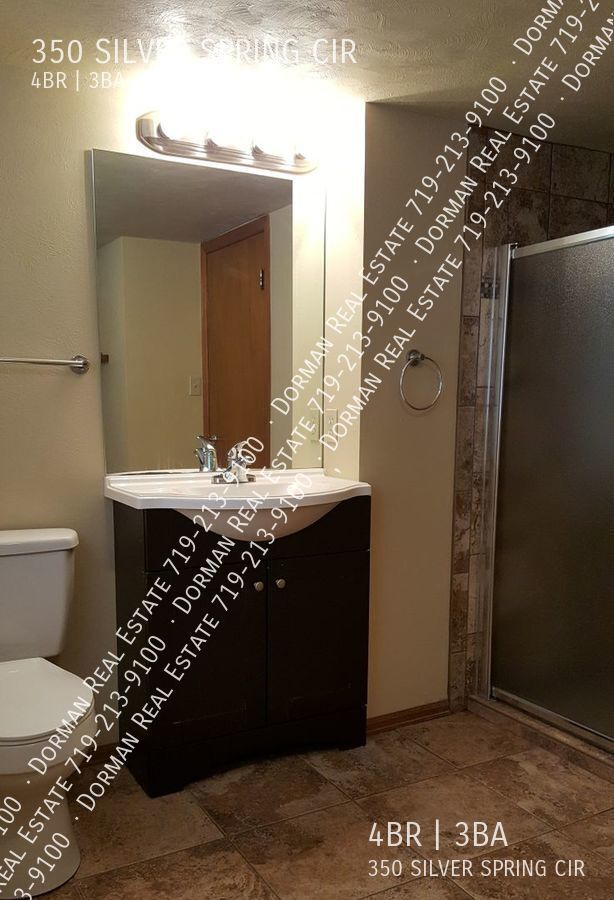 Building Photo - 350 Silver Spring Cir