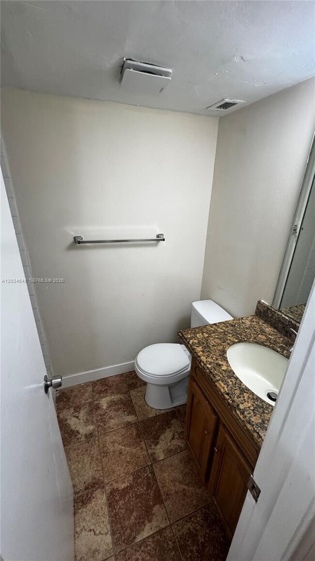 Building Photo - 9125 SW 77th Ave