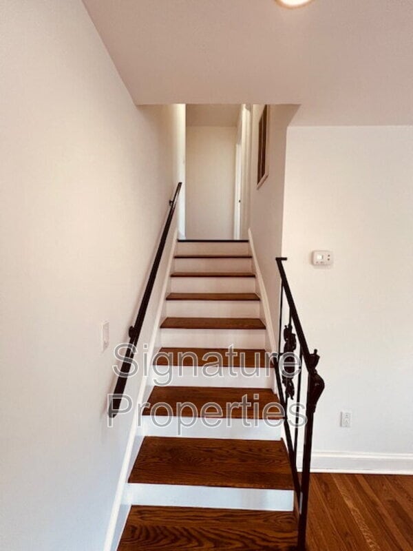 Building Photo - 936 Weaver Ave