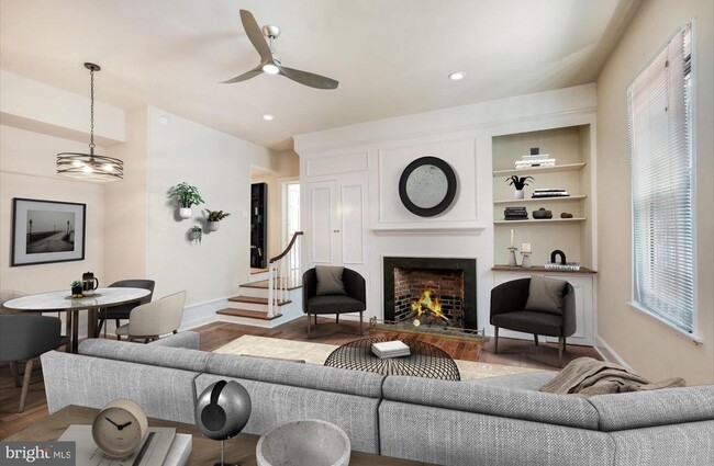 Building Photo - 704 S Washington Square