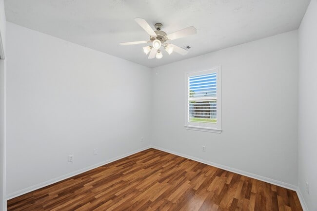 Building Photo - 17126 Sheffield Knoll Ln