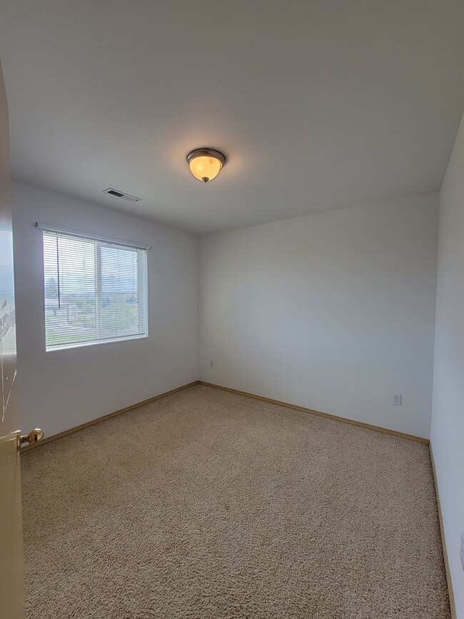 Building Photo - *DECEMBER SPECIAL* $500 OFF FIRST MONTHS RENT