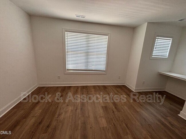 Building Photo - 5710 Parker Pnes Ct