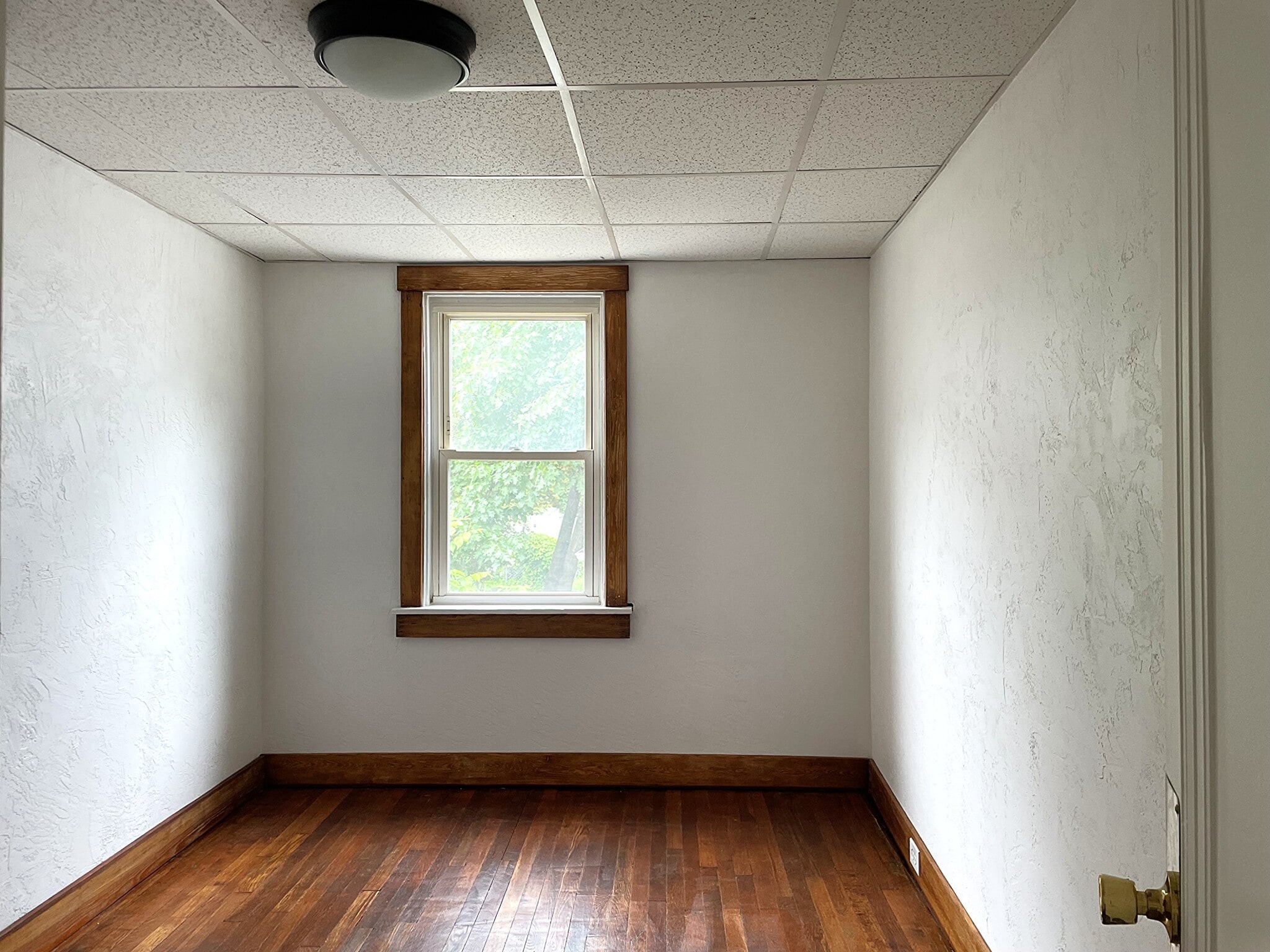 Bedroom 3 off of bedroom 2. Also would serve as a great office or nursery - 420 Greenfield Ave