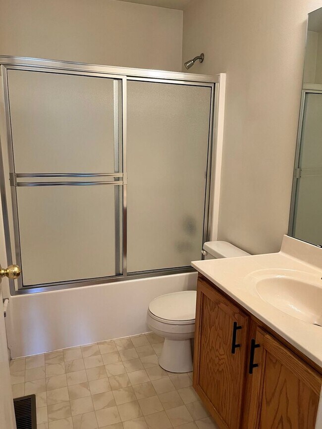 Building Photo - 55 Monterey Cypress Dr