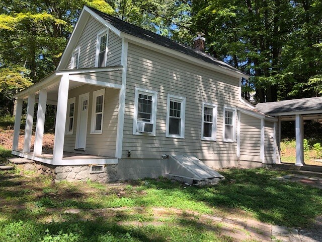 Building Photo - 282 Long Mountain Rd