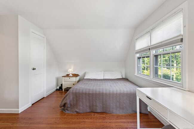 Building Photo - 111 Mill Hill Rd
