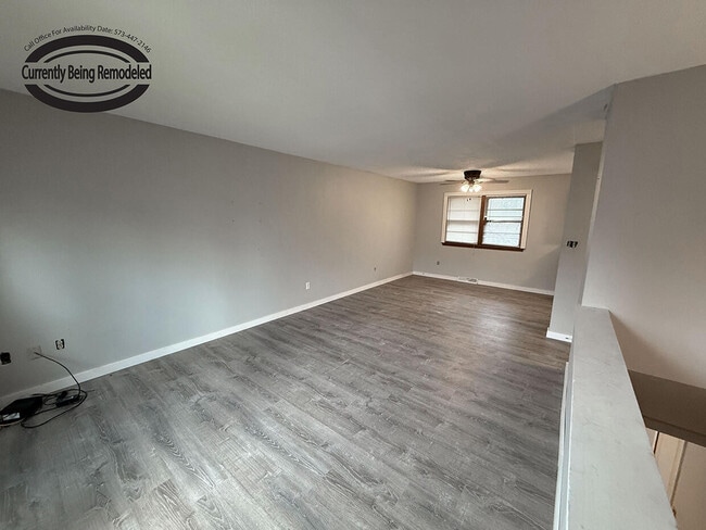 Building Photo - 1712 Garden Dr