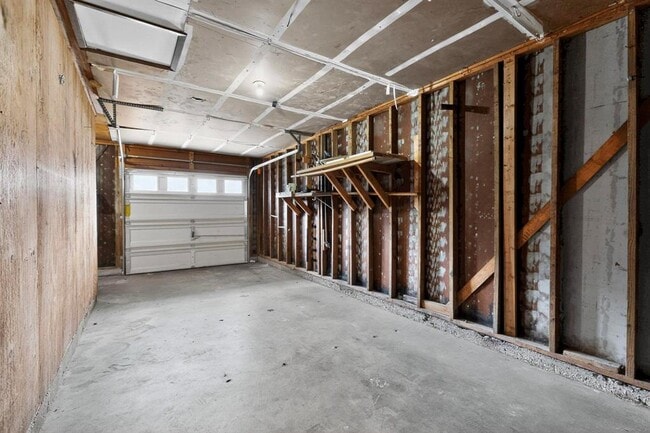 Building Photo - 6605 Bluestone St